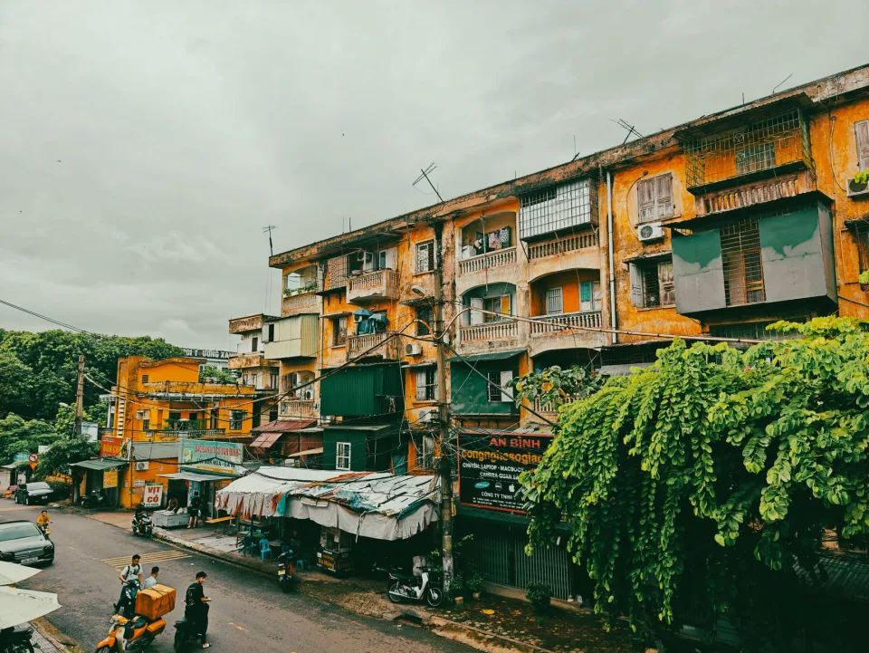 Bếp và khu ăn